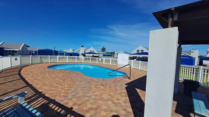 1 Bedroom Property for Sale in Stilbaai East Western Cape